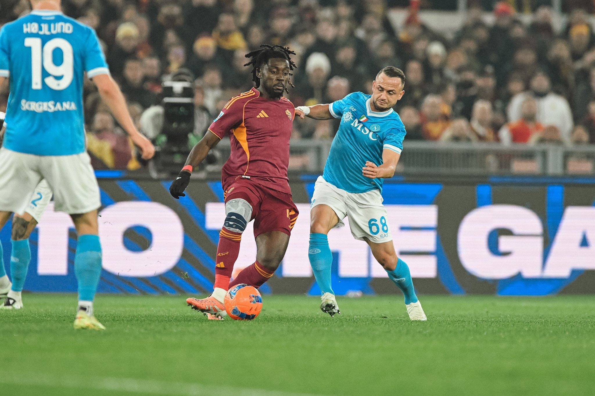 Nhận định soi kèo Verona vs Napoli lúc 00h00 ngày 1/3/2026